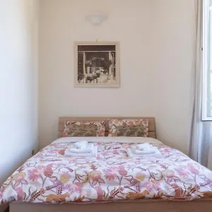 Casa Di Amici Garbatella Appartamento